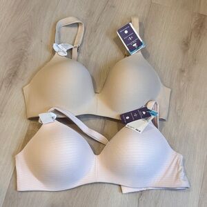 2 Hanes Women's Neutral and Soft Pink Bras